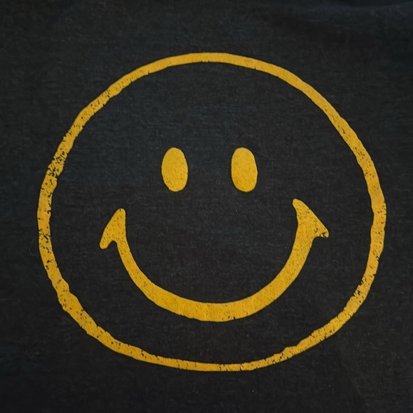 NEW Lightweight Grey Smile Sweatshirt Size Medium - Picture 2 of 4